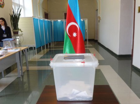 Azərbaycan prezidentini seçir + CANLI YAYIM