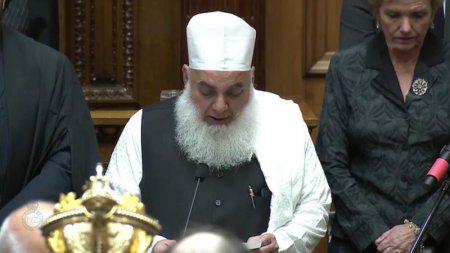 Yeni Zelandiya parlamentində Qurani-Kərim oxundu