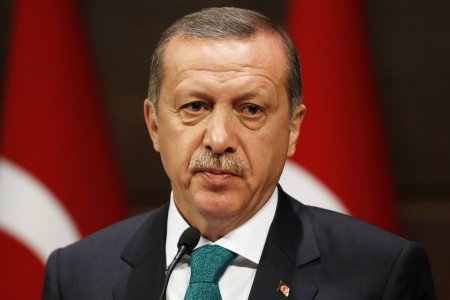 Türkiyədə İLK: Recep Tayyip Erdoğan üçün xüsus telefon HAZIRLANDI - FOTO