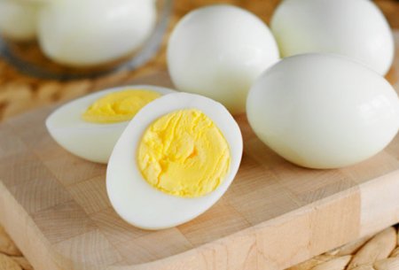 Hər gün 2 yumurta yesəniz orqanizmdə nə baş verəcək?