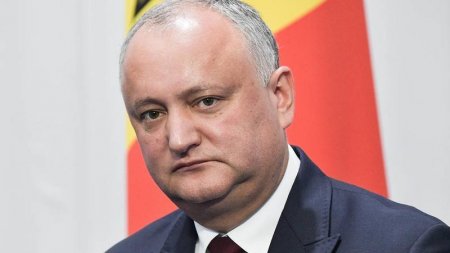 Moldova prezidentinin səlahiyyətləri donduruldu