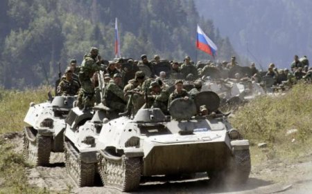 Putin ordunu ayağa qaldırdı – İrəvandakı rus hərbçilər HƏRƏKƏTƏ KEÇDİ