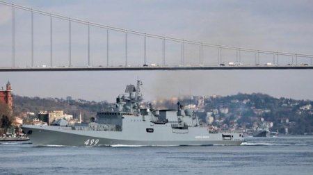 SON DƏQİQƏ: Rusiyanın döyüş gəmiləri İstanbul boğazına girdi