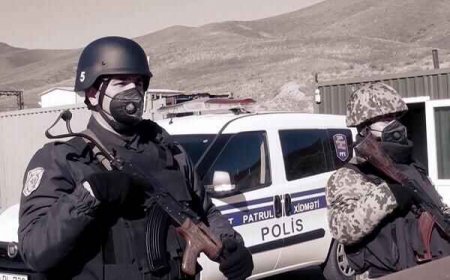 Azərbaycan polisindən MÖHTƏŞƏM DAVRANIŞ: Erməni sürücüyə görün nə etdi - VİDEO