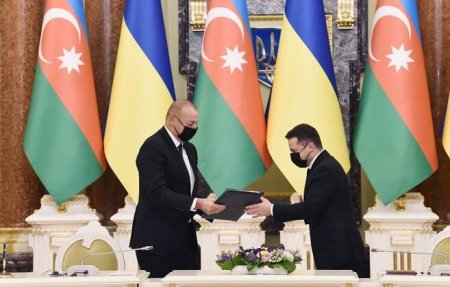 Azərbaycan-Ukrayna sənədləri imzalandı