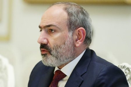 Paşinyan: “Azərbaycan Ermənistan ərazisindən keçməklə nəqliyyat marşrutları əldə edəcək”