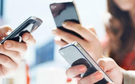 DİQQƏT: Mobil telefona görə 12 MİN MANAT CƏRİMƏ oluna bilərsiniz