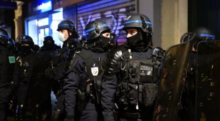 Fransada 10 min polis AYAĞA QALDIRILDI: ölkə hər an çalxalana bilər
