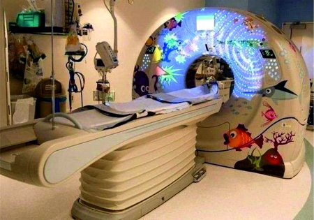 Danimarkada uşaq xəstəxanalarının birində tomoqrafiya cihazı