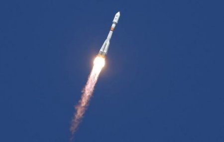 DÜNYA ŞOKDA: “Soyuz” raketini ildırım vurdu – ANBAAN VİDEO
