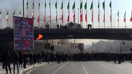 SON DƏQİQƏ: İranda azərbaycanlı fəallar EDAM EDİLİR - FOTO