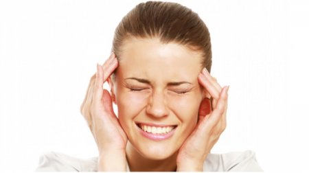 “Adi” baş ağrısı ciddi xəstəliyin simptomu ola bilər…