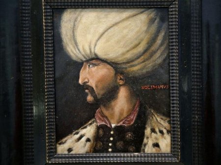 Sultan Süleymanın rəsmi rekord qiymətə satıldı