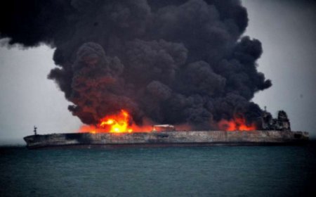 ŞOK HÜCUM: PUA-larla yanacaq daşıyan gəmilər BOMBALANDI