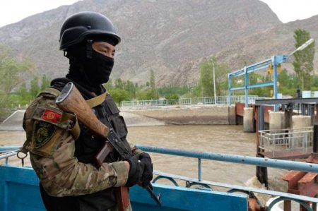 Qırğızıstan-Tacikistan sərhədində atışma: Yaralanan var