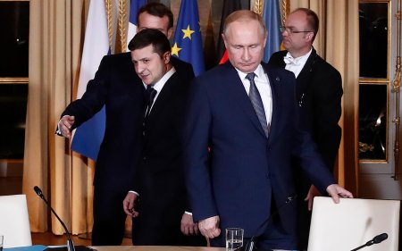 Kreml TƏSDİQLƏDİ: Zelenski Putinlə bu ölkədə görüşə bilər
