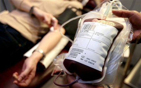 Hematoloq: Donor olmaq insanı bəzi xəstəliklərə yoluxma tezliyinin qarşısını ala bilər