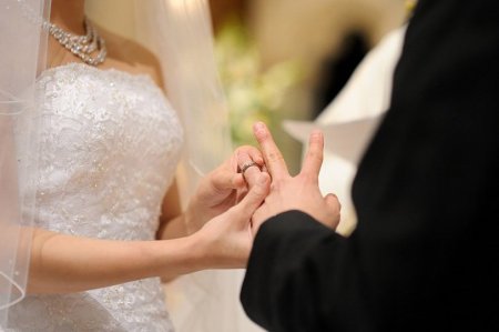 Mental dəyərlərə bağlı adət-ənənələr: Evlilikdə yaşın fərqi varmı?