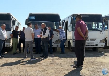 Bakıda avtobus sürücüləri AYAĞA QALXDI - ANBAAN VİDEO