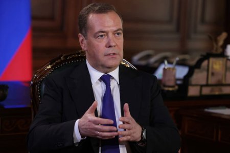 Medvedev: “Bunu NATO-nun Rusiya ilə müharibəsi kimi qiymətləndirəcəyik”