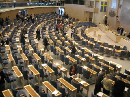 İsveç parlamenti ölkənin NATO-ya üzvlüyünü TƏSDİQLƏDİ