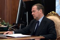 Medvedev Rusiyada rejim dəyişikliyindən danışdı: “Diskursu dəyişməyə çalışanlar vətən xaini hesab olunacaqlar”