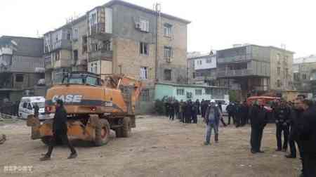 Gəncədə yaşayış binasında partlayış: 2 ölü, 4 yaralı