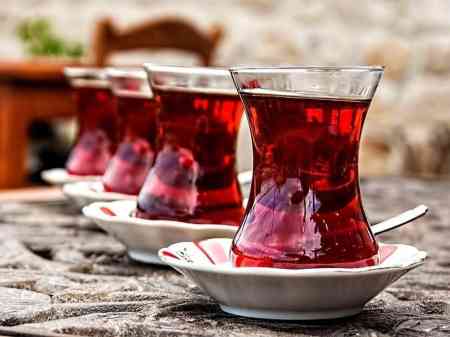 Tünd çay içənlər, diqqətli olun: Bu riski artırır!