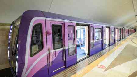 Bakıda metroda doğulan uşağın vəziyyəti pisləşdi - cihaza qoşuldu - YENiLƏNİB