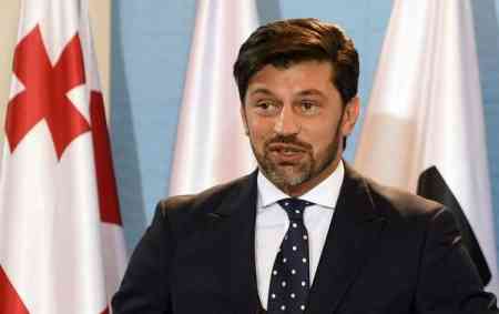"Bizə dedilər ki, silah veririk, onlarla döyüşün" - Tbilisi merindən şok sözlər