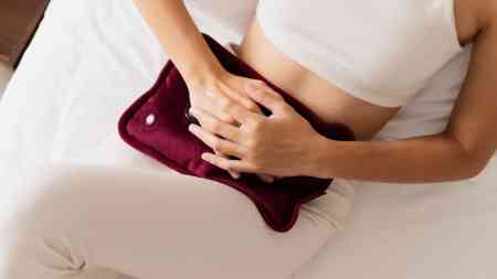Menstruasiya gecikməsinin səbəbləri hansılardır?