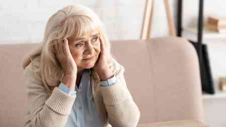 Alzheimer xəstəliyi nədir, əlamətləri və müalicəsi necədir?