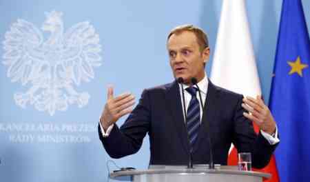 Zelenski dedi ki, Ukrayna daha 3 il döyüşəcək - Tusk